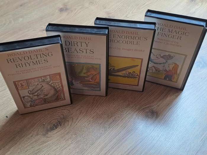 Roald Dahl 4 x VHS Video Tape Releases from 1990. A nice to have if youre a Roald Dahl fan.