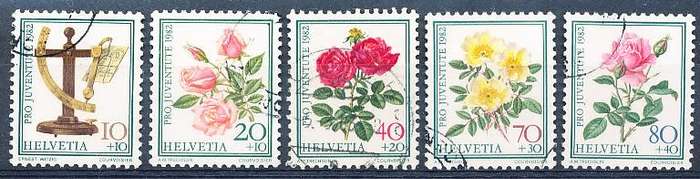 SWITZERLAND  1982 -  Pro Juventute - Stamp Day - Roses  SET   - FINE  USED