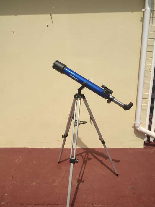 Meade Infinity 70mm f/10 Altazimuth Refractor Telescope