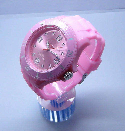 NEW (PINK) Watch Fashion Jelly Watch Men/Women WITH BOX