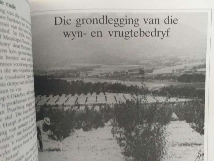 Lantern Tydskrif Magazine  Mei 1988 vol 37 nr 2 Tema: Hugenote, Afrikaans Bergriviervallei, Wyn