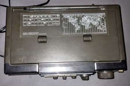 Vintage Panasonic RF-3100L / DR31. FM-LW-MW-SW. 32 BAND RECEIVER. SW DOUBLE SUPERHETERODYNE.