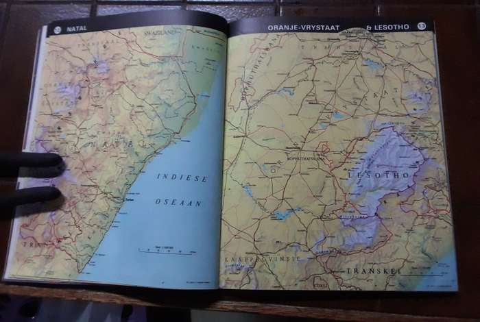 RSA Atlas - (Collins & Longman) (90,s ?)