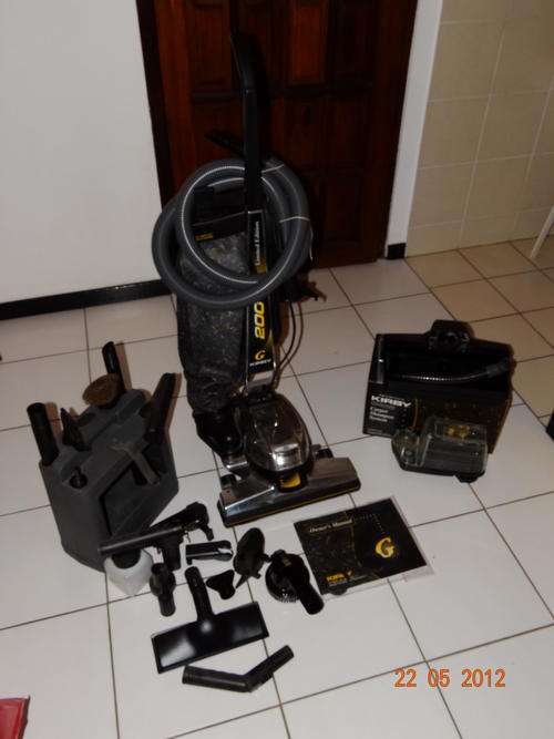 Kirby G2001 vacuum cleaner system (G6E + accessories)