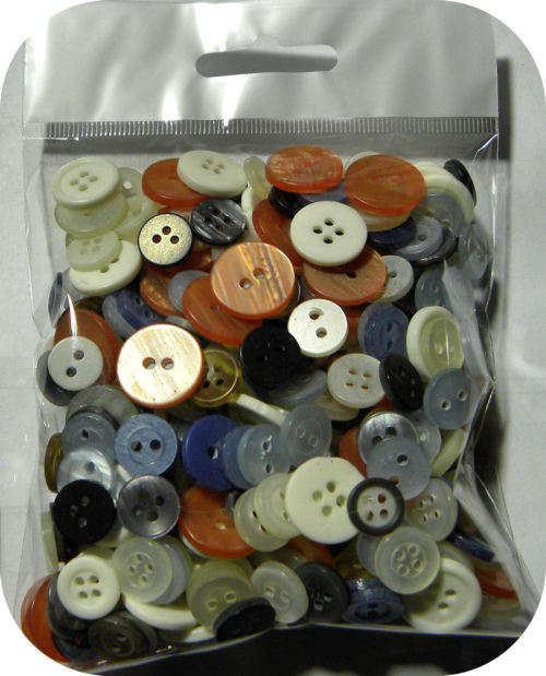 Buttons!!   MIXED bag. 300+.  only 30c per button!
