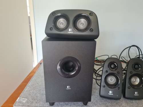 **SURROUND SOUND** Logitech Z506 Surround Sound Speakers