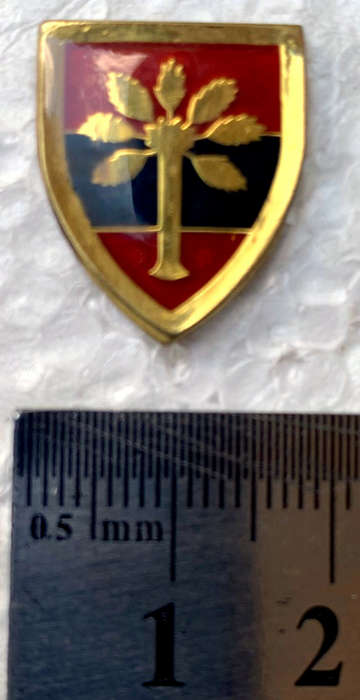 HS015 - SADF Engineer Corps  Grootfontein Unit cravat pin/blazer collar badge