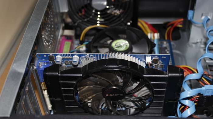 **Price drop**Gaming PC: i5 2400 / 8 GB DDR3 / HD 7750 / 450 W