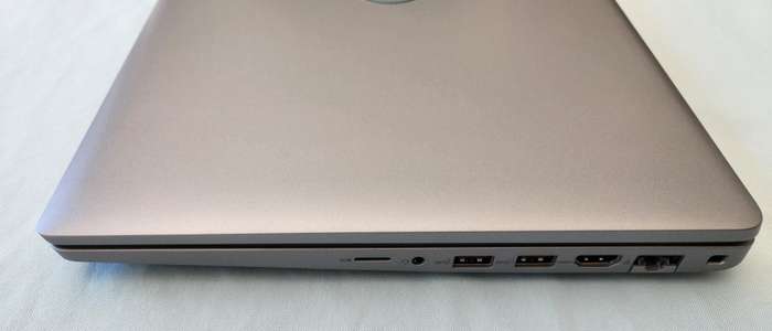 Dell Latitude 5540 i5-134U,16GB,512GB,LTE- Windows 11 Pro