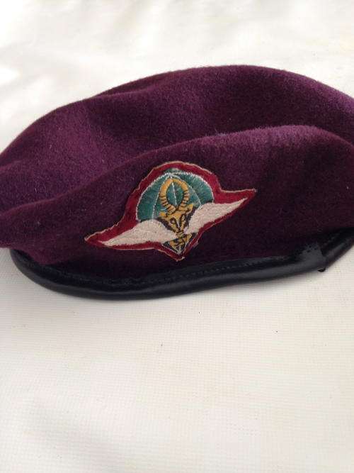 SADF - 1 PARA parabat beret with patch badge - late 1980's militaria - rarely sold