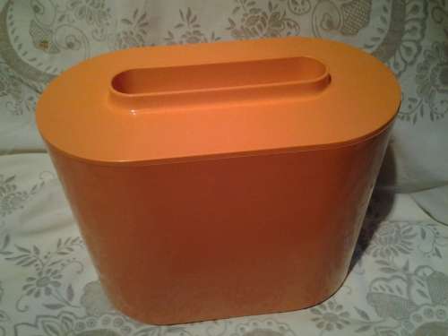 ICE BUCKET -- BRIGHT ORANGE - 3 PIECE - REMOVABLE ICE CONTAINER - RETRO 1970s -- EXCELLENT CONDITION