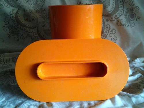 ICE BUCKET -- BRIGHT ORANGE - 3 PIECE - REMOVABLE ICE CONTAINER - RETRO 1970s -- EXCELLENT CONDITION