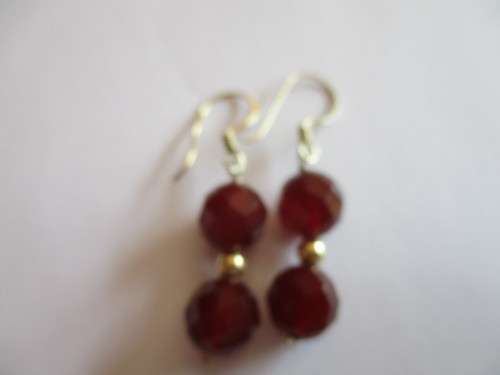Roled Gold and Faceted Carnelian earrings