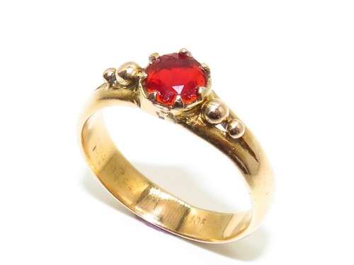 Brilliant Mexican Fire opal Ring in 9ct Yellow Gold
