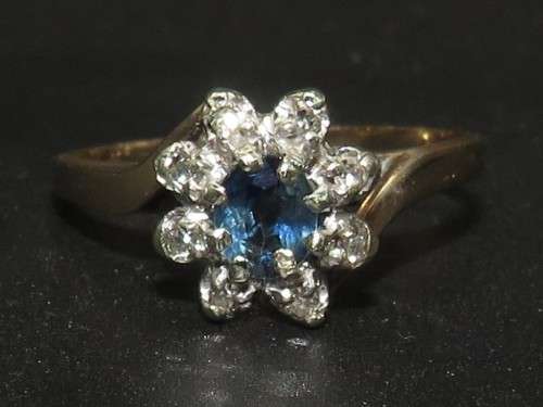 Enchanting Ceylon Blue Sapphire & Diamond Ring in 9ct Yellow Gold