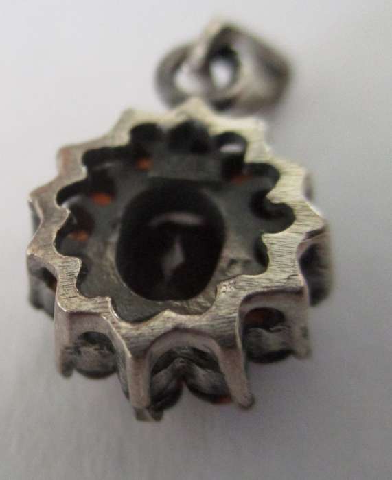 925 Sterling Silver and Ganets Pendant