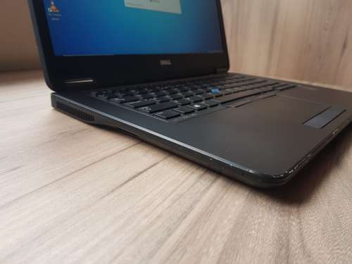 Dell latitude E7450 Ultrabook Intel Core i7 + Free Laptop Bag