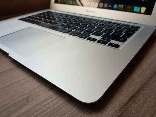 Macbook Air (13inch, 2015 ) + Free Laptop Bag