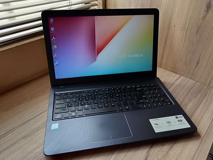 Asus X542UAR Intel Core I5 8th Gen + Free Laptop Bag