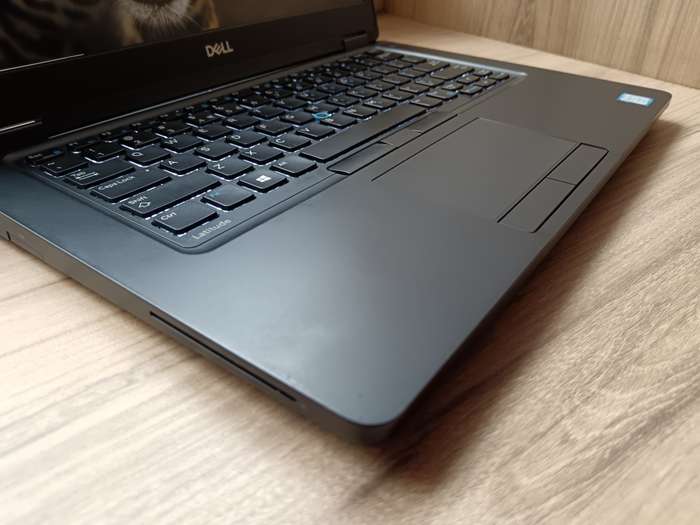 Dell latitude 5490 Intel Core i5 + Free Laptop Bag