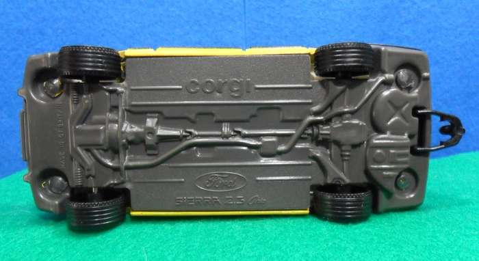 RARE CORGI 299 FORD SIERRA 2.3 GHIA ( MADE IN GT BRITAIN ) MINT WITH FAIR TO POOR ORIGINAL BOX