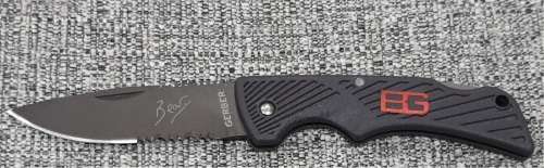 ***BEAR GRYLLS COMPACT SCOUT KNIFE***