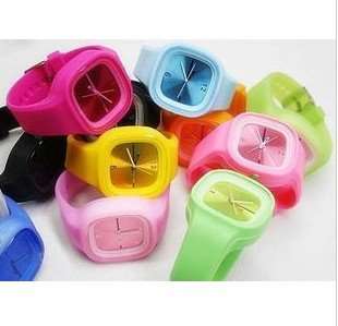 LATEST FASHION TREND>>TEEN JELLY WATCH>>AWESOME COLOURS AVAILABLE (Brand New & Sealed)