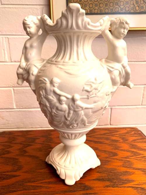White Capodimonte vase