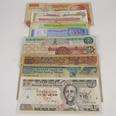 LOT OF 10 WORLD BANKNOTES