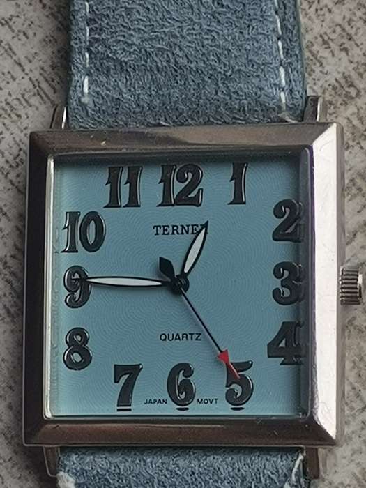 LADIES BIJOUX TERNER WATCH IN EXCELLENT WORKING CONDITION