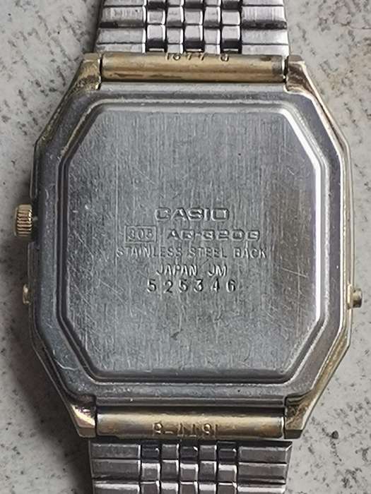 MENS VINTAGE CASIO ANALOG/DIGITAL WATCH IN EXCELLENT WORKING CONDITION