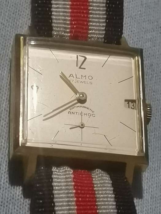 VINTAGE MENS SWISS ALMO MECHANICAL WATCH WITH SUB-SECONDS IN EXCELLENT WORKING CONDITION