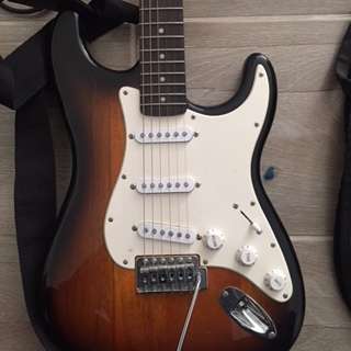 Fender Squier Strat (Guitar, Bag, Strap, Stand, Extras Bundle)
