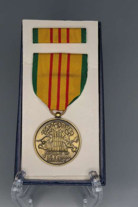 Vietnam Service War Medal, in original box with Ribbon and Bar, USA