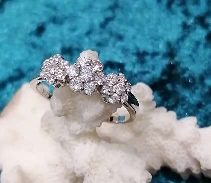 Sterling silver ring - Sparkling CUBIC ZIRCONIA - size 7 / O