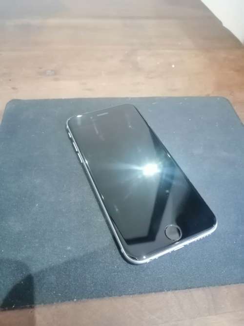iphone 6 32gb SPACE GRAY  FAULTY iphone   - SOLD AS IS!!