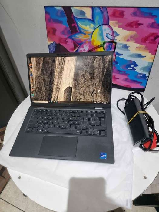 Dell Latitude 7420-(14`) Intel Core i5-1135G7, 16GB ddr4 ram, 256gb m.2 SSD, intel Iris XE!