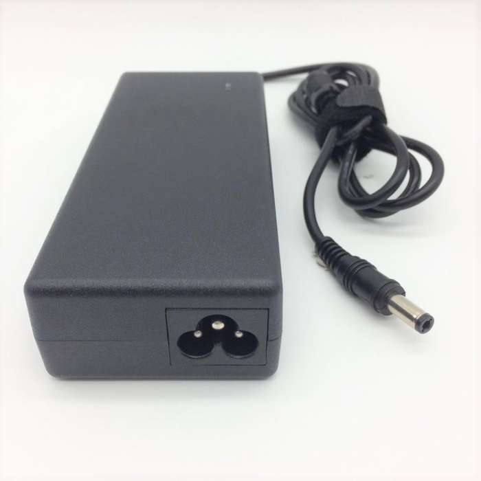 Replacement charger generic - toshiba 19v 4.7a 90w