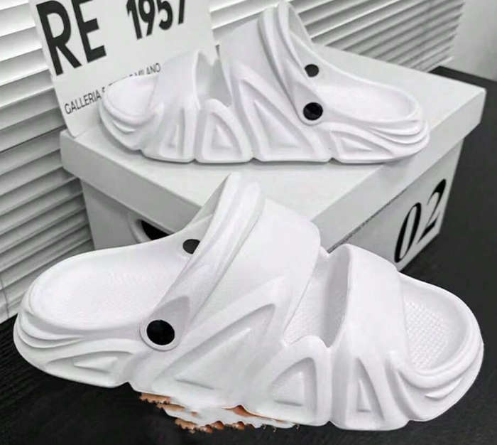 Mens Rugged Slides (WHITE) ***Size - UK10***