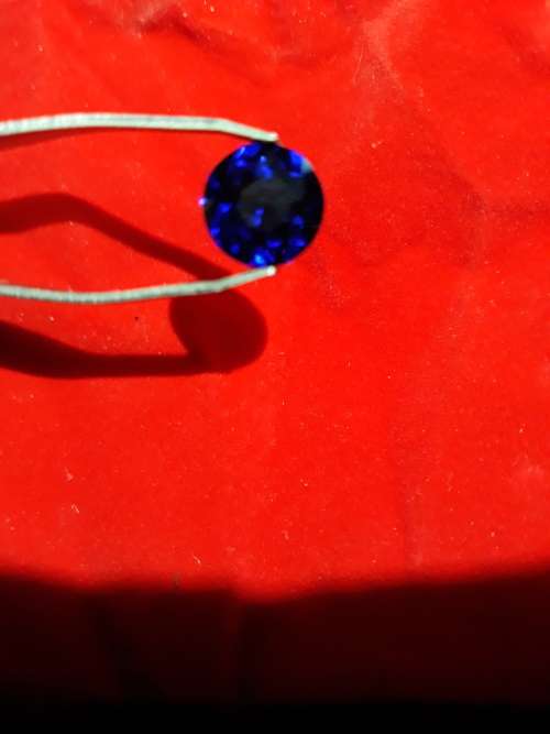 Stunning 11x11 x7.5 mm 7.6 ct wow natural tanzanite