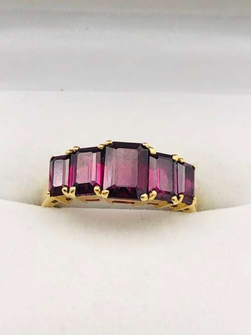 *1.42CT ROSE GARNET CLUSTER - (R19000!!! RETAIL)* R1 BIDS!!!