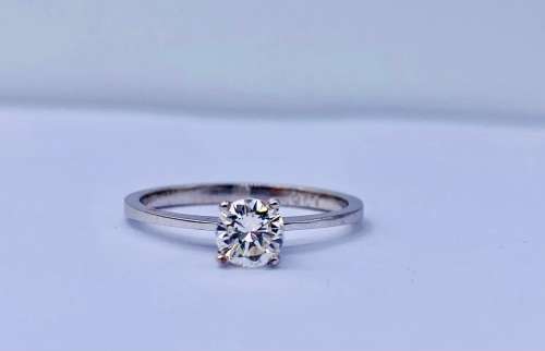 *INVESTMENT 0.50CT DIAMOND ENGAGEMENT RING* R1 BIDS!