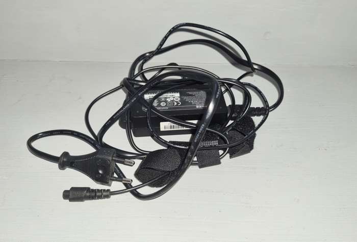 FSP Notebook 65W Universal Adapter