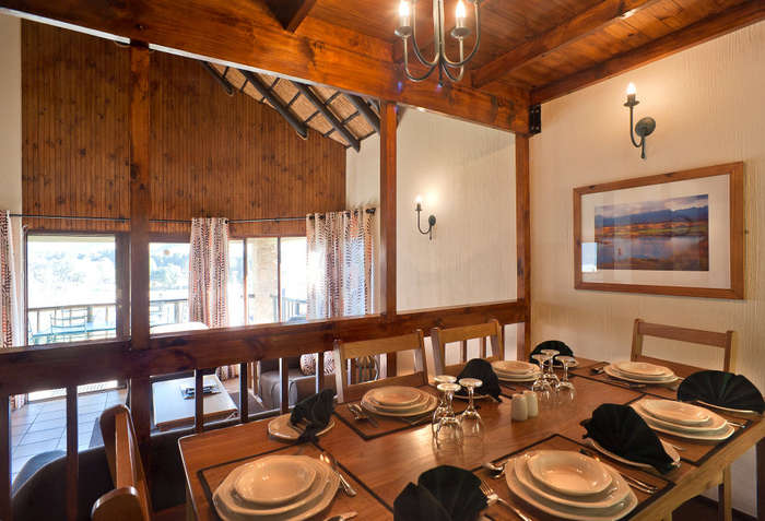 LUXURY BERG ESCAPE! R9 200 VALUE!!! FAIRWAYS CHALETS 6 SLEEPER 04-11 > 08-11 (4 NIGHTS)