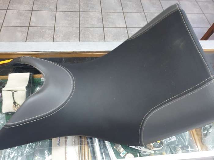 Triumph 800 Motorcycle Seat(Offers Welcome)