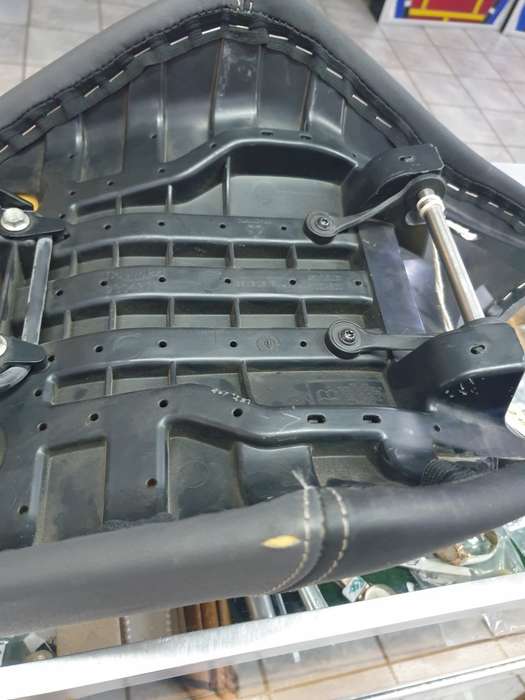 Triumph 800 Motorcycle Seat(Offers Welcome)
