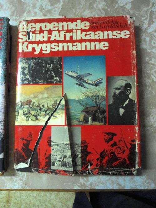 2 x Suid Afrikaanse Oorlogboeke