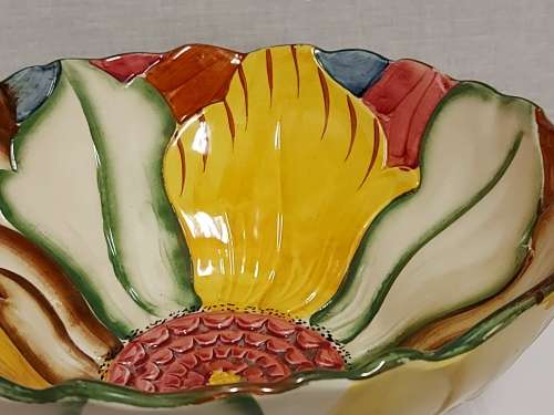 VINTAGE H J WOOD LTD BURSLEM ENGLAND HAND PAINTED GLOSS GLAZE ART POTTERY BOWL WITH VIBRANT COLOURS