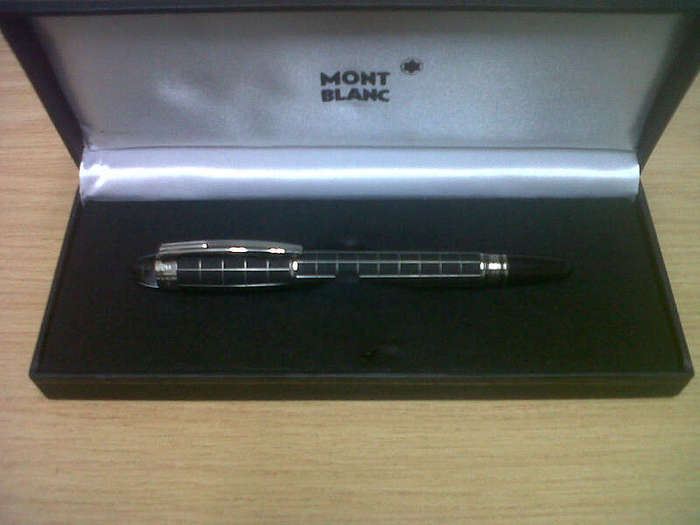 MONT BLANC STARWALKER BALLPOINT PEN