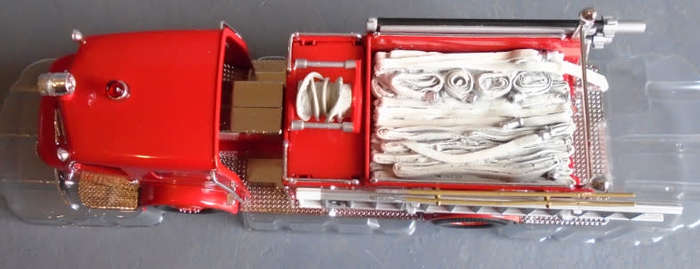 CORGI 1/50 SCALE - AMERICAN LAFRANCE 700 PUMPER - MINT IN BOX